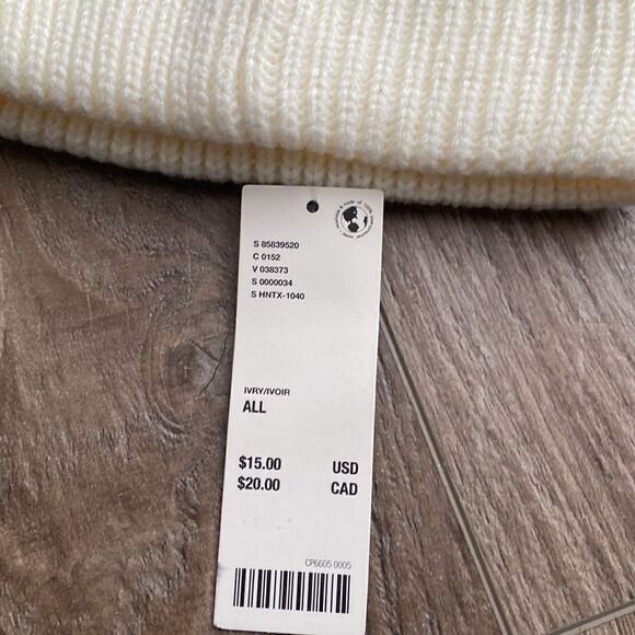 Current Season Urban Outfitters Khloe Ribbed Knit Beanie in Ivory - Picture 4 of 4